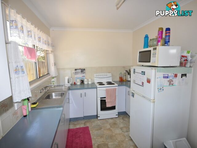 46 Poplar street COOEE BAY QLD 4703