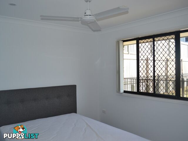 2 Scarborough Street LAMMERMOOR QLD 4703