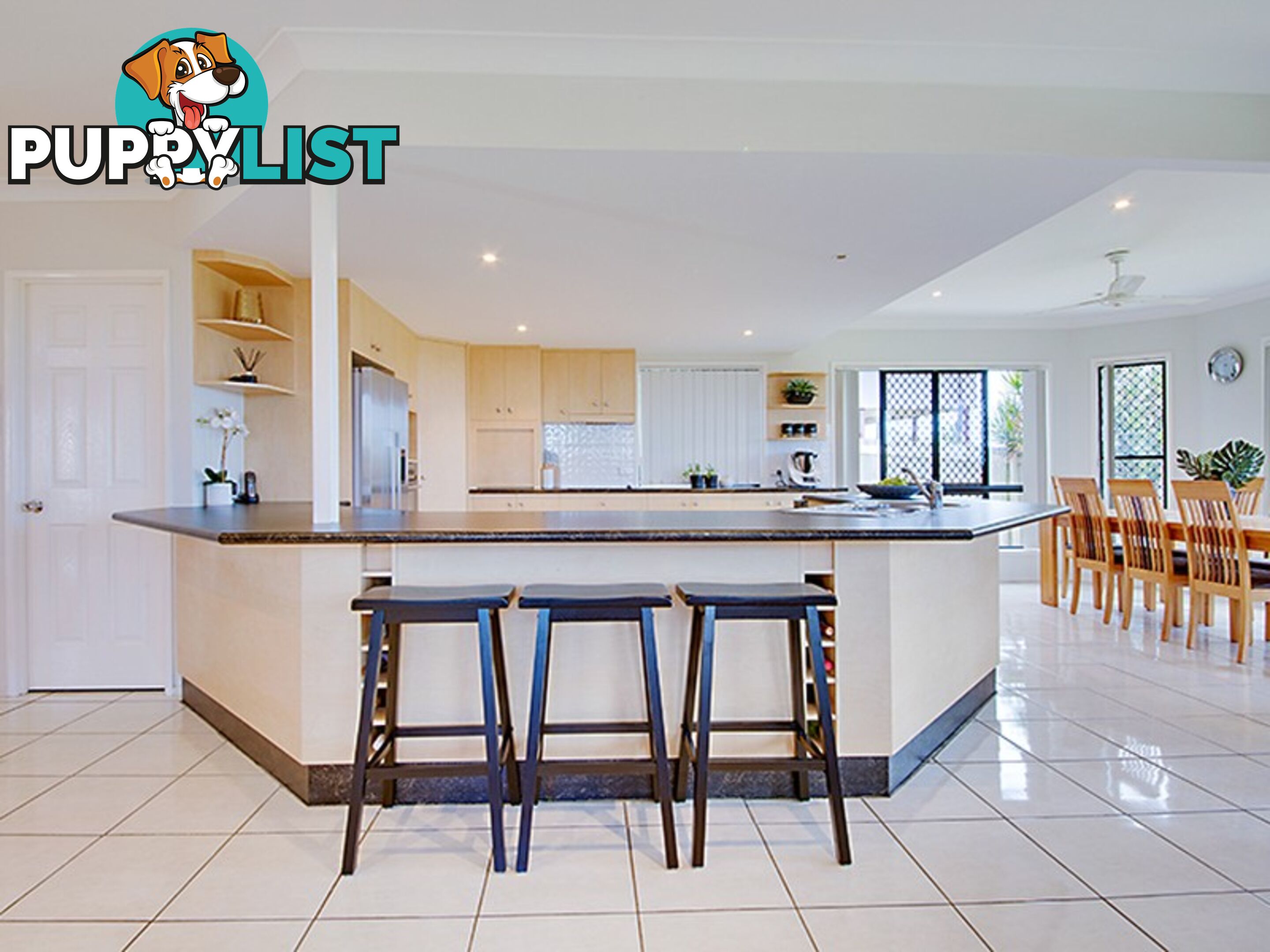 11 Pitcairn Court PACIFIC HEIGHTS QLD 4703