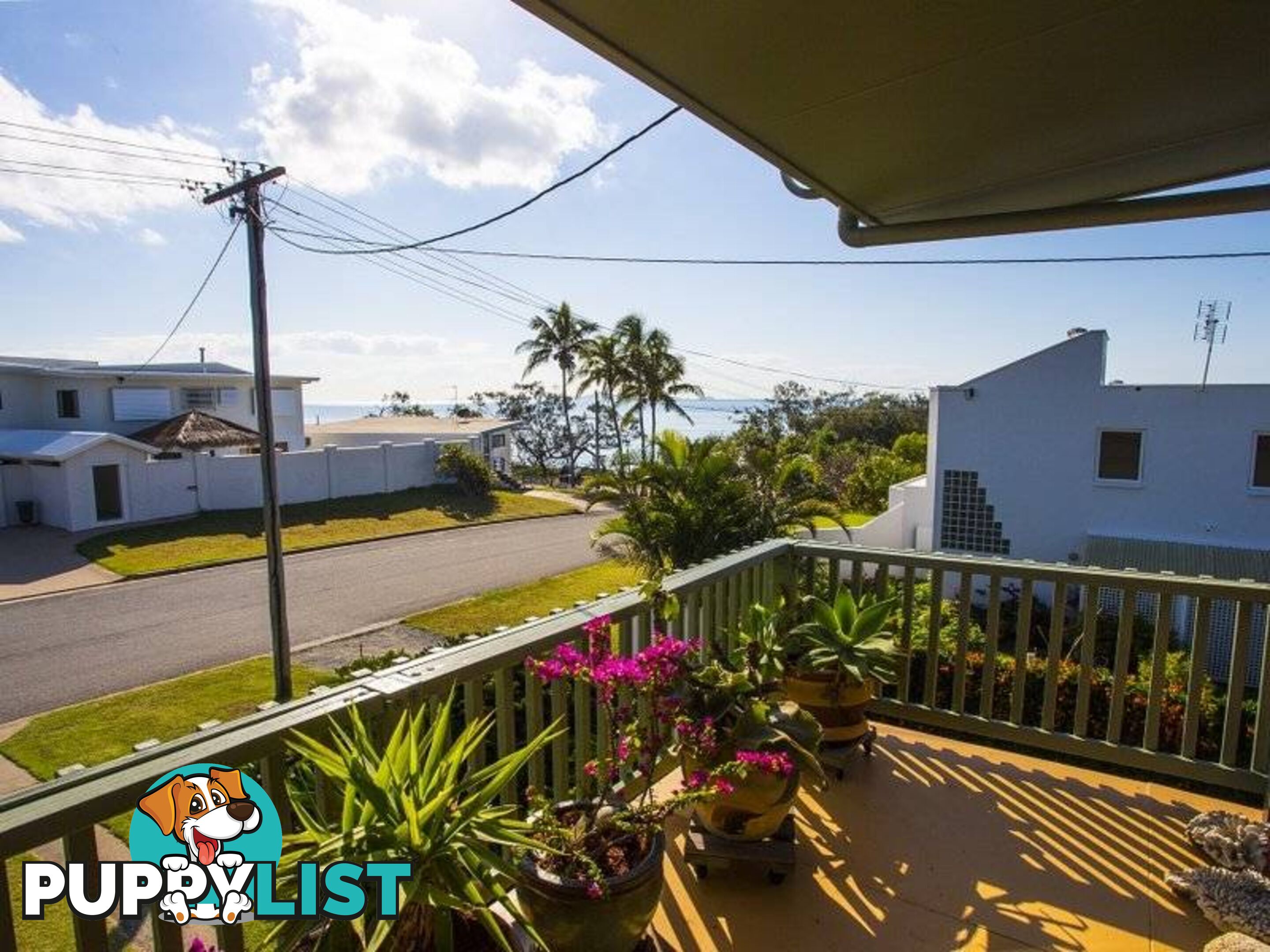 6 Maida Street COOEE BAY QLD 4703