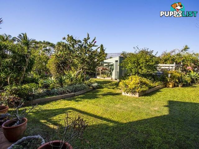 6 Maida Street COOEE BAY QLD 4703