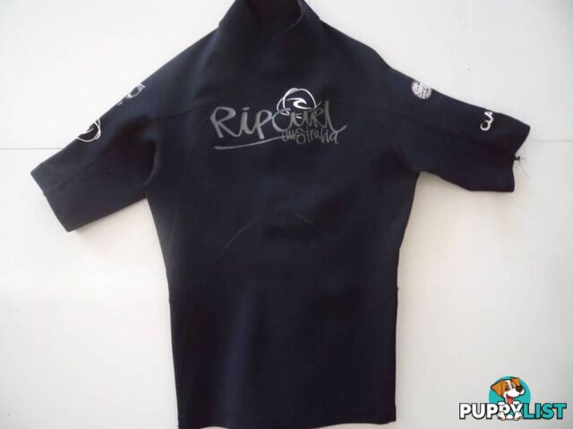 RIP CURL SURF VEST SIZE :S