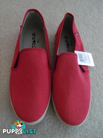 MENS HATTORI CASUAL SHOES NEW WITH TAGS RED SIZE 10