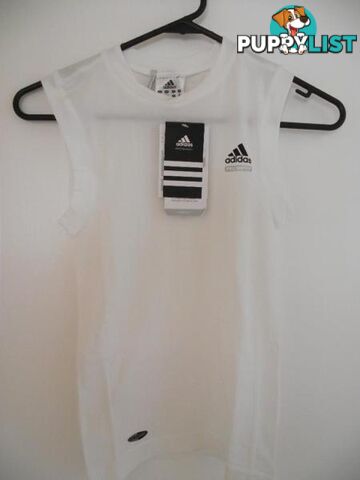 ADIDAS TECHFIT LADIES SPORTS TOP NEW WITH TAGS SIZE: S