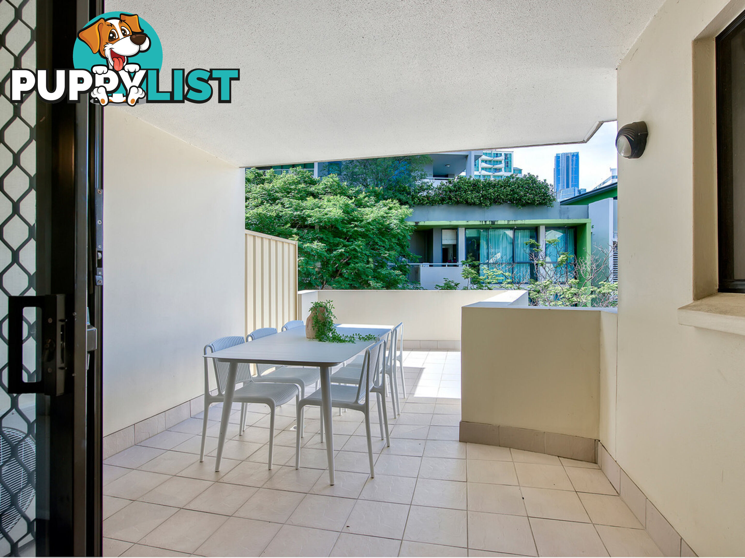 1/474 Upper Edward Street SPRING HILL QLD 4000