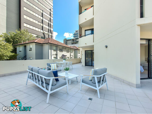 1/474 Upper Edward Street SPRING HILL QLD 4000