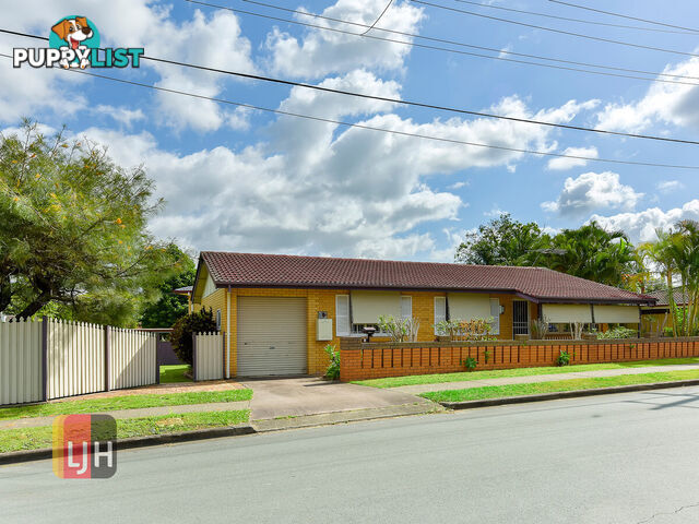 1 Jacaranda Drive ALBANY CREEK QLD 4035