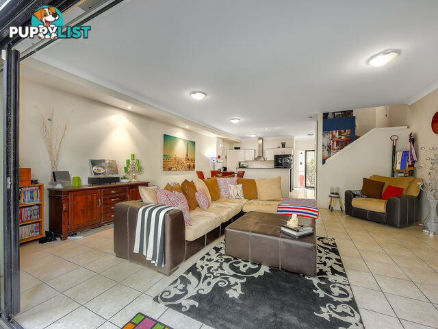 16/12 Suez Street GORDON PARK QLD 4031