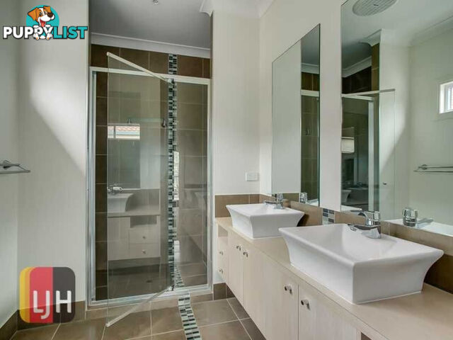 22 Armentieres Street KEDRON QLD 4031