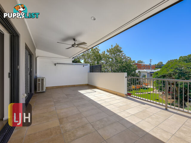 Brand new units/17 Buddina Street STAFFORD QLD 4053