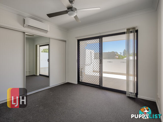 Brand new units/17 Buddina Street STAFFORD QLD 4053