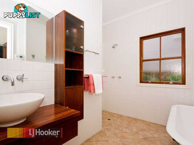 23 Oakwal Terrace WINDSOR QLD 4030