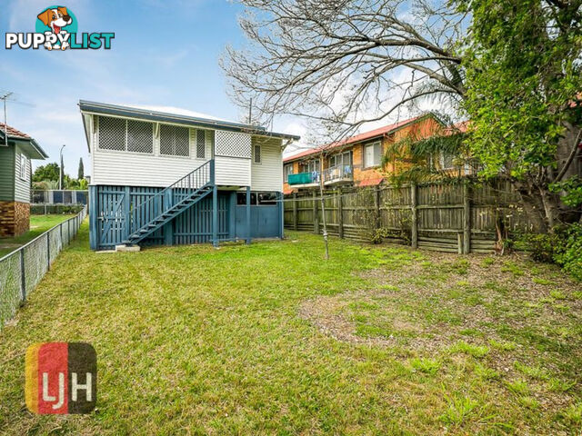 228 Gympie Road KEDRON QLD 4031