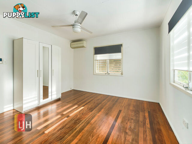 15 Camelia Avenue EVERTON HILLS QLD 4053