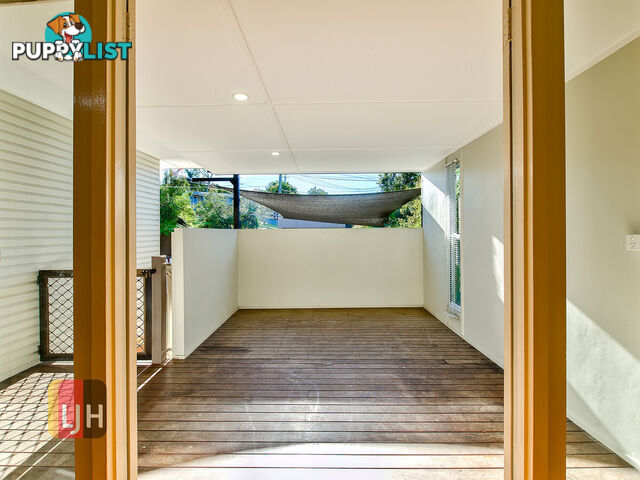 15 Camelia Avenue EVERTON HILLS QLD 4053