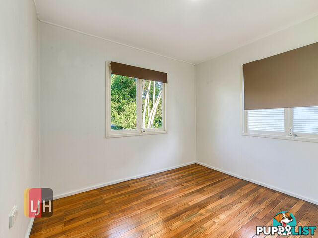 15 Camelia Avenue EVERTON HILLS QLD 4053