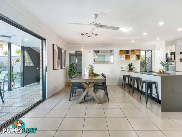 2A Pfingst Road WAVELL HEIGHTS QLD 4012