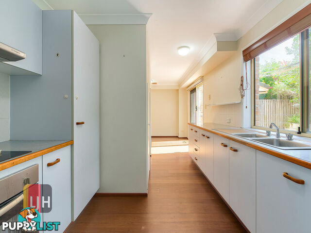 2/96 Broughton Road KEDRON QLD 4031