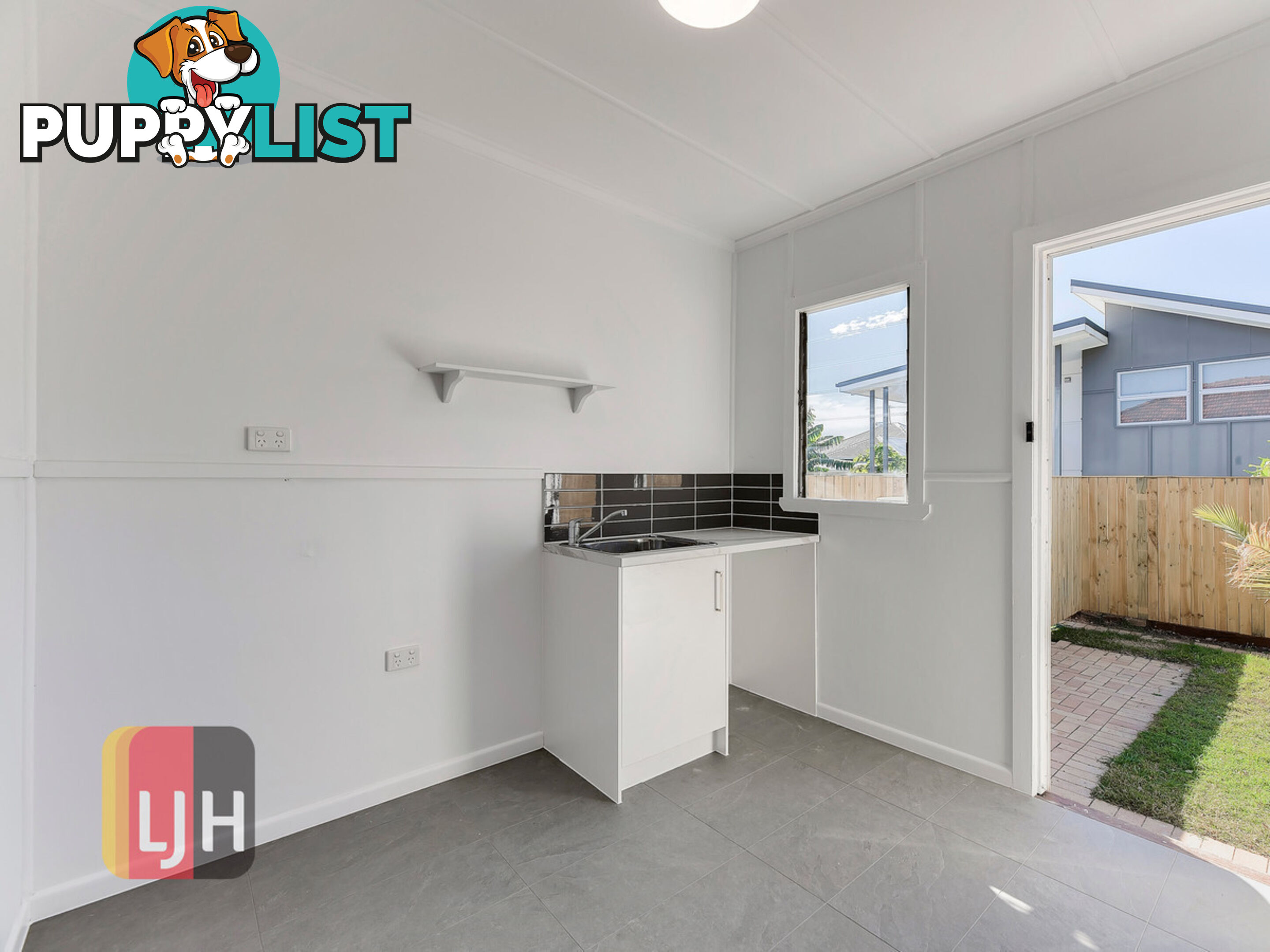 2/12 Dacca Street RED HILL QLD 4059