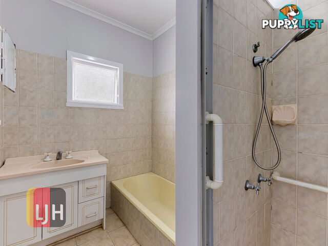 17 Yiada Street KEDRON QLD 4031