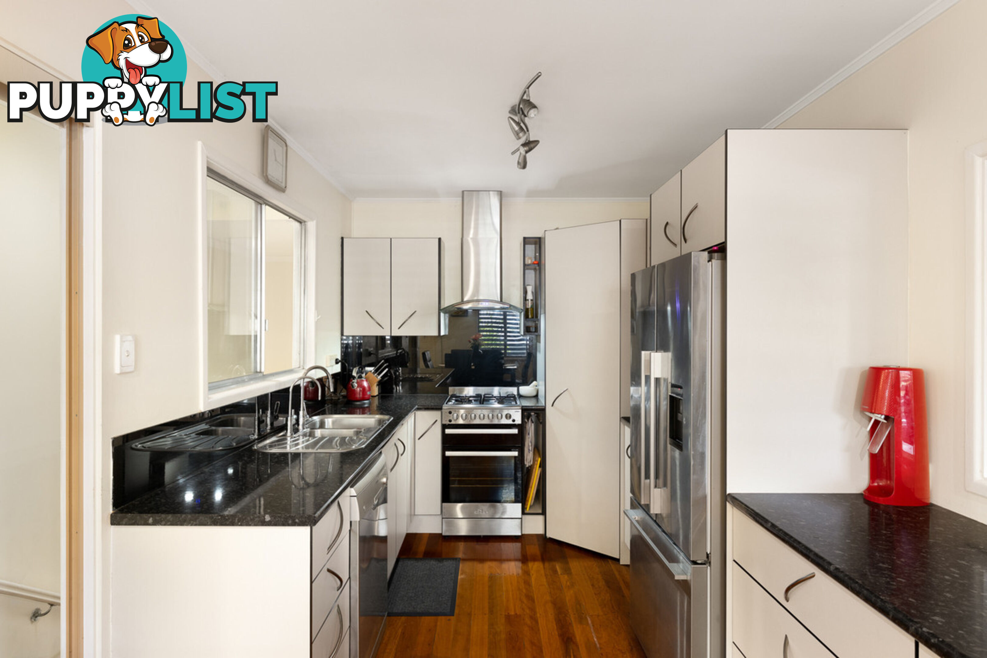 12 Heston Street STAFFORD HEIGHTS qld 4053