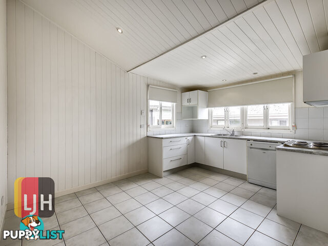 108 Richmo Street GORDON PARK QLD 4031