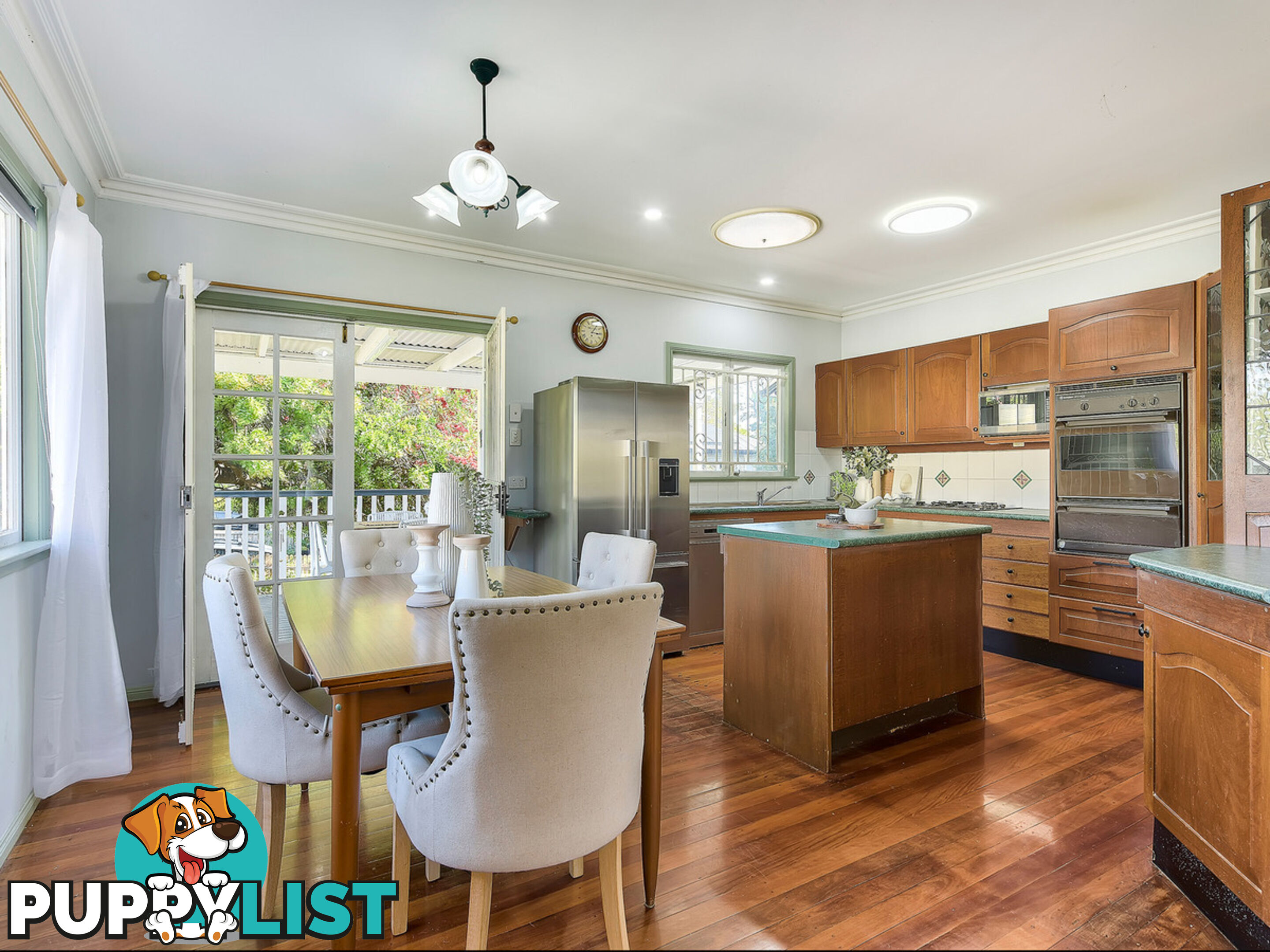 203 Edinburgh Castle Road WAVELL HEIGHTS QLD 4012