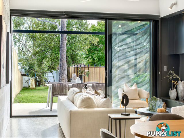 135 Main Avenue WAVELL HEIGHTS QLD 4012