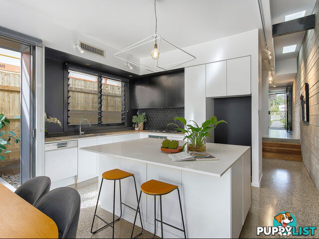 135 Main Avenue WAVELL HEIGHTS QLD 4012