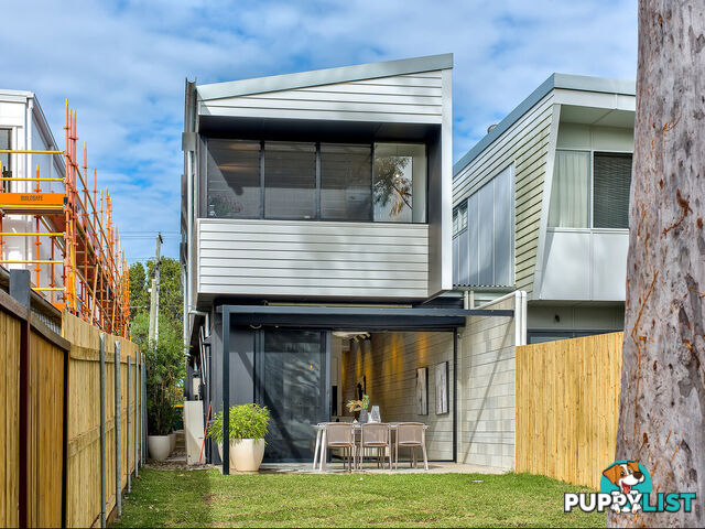 135 Main Avenue WAVELL HEIGHTS QLD 4012