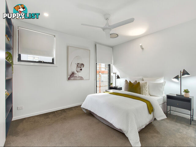 135 Main Avenue WAVELL HEIGHTS QLD 4012