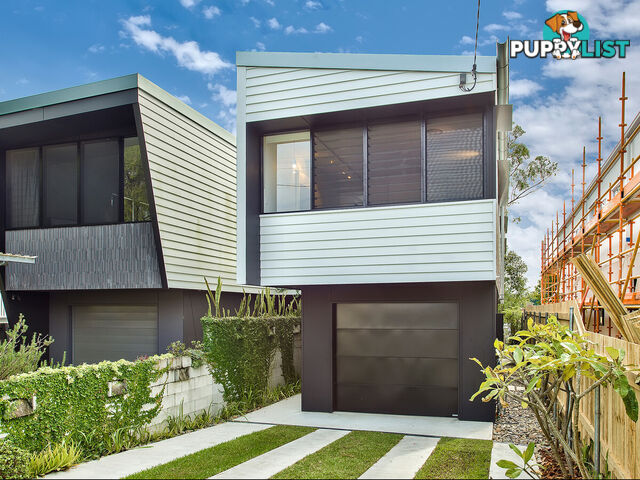 135 Main Avenue WAVELL HEIGHTS QLD 4012