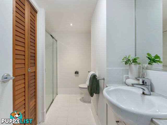 607/21 Patrick Lane TOOWONG QLD 4066