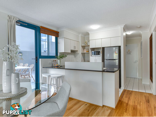 607/21 Patrick Lane TOOWONG QLD 4066