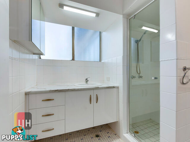 17/104 Dornoch Terrace HIGHGATE HILL QLD 4101
