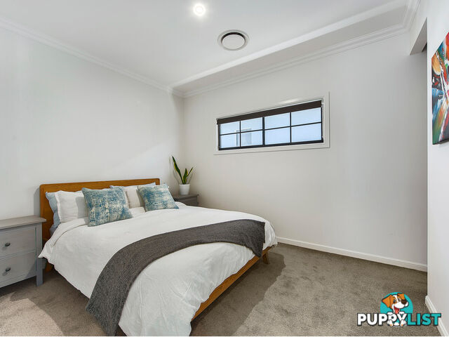 73 SYDNEY Street KEDRON QLD 4031