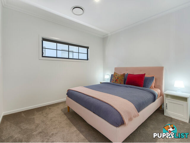 73 SYDNEY Street KEDRON QLD 4031