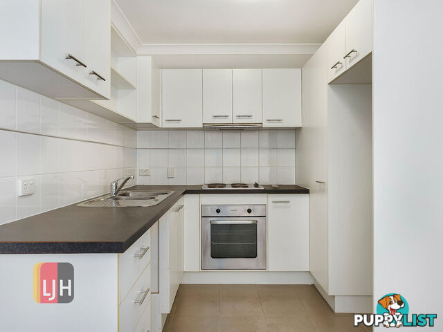 2/70 Hilltop Avenue CHERMSIDE QLD 4032