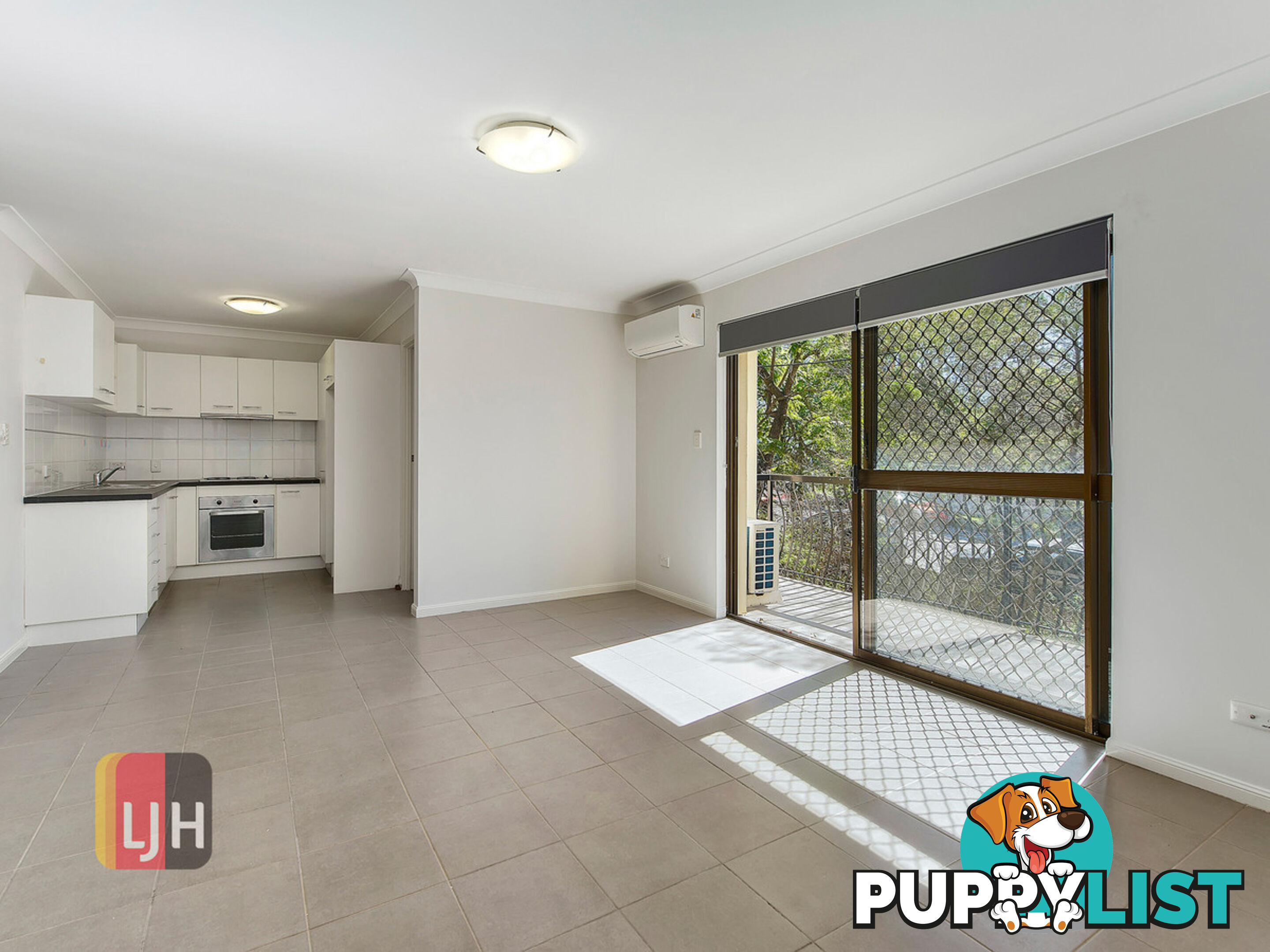2/70 Hilltop Avenue CHERMSIDE QLD 4032