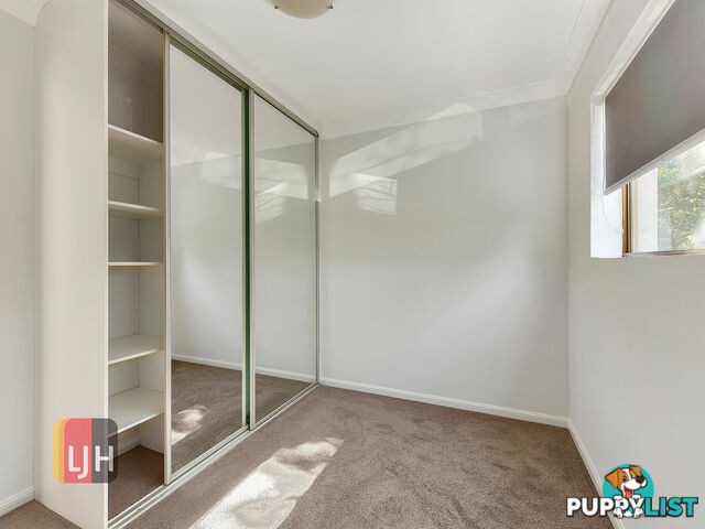2/70 Hilltop Avenue CHERMSIDE QLD 4032