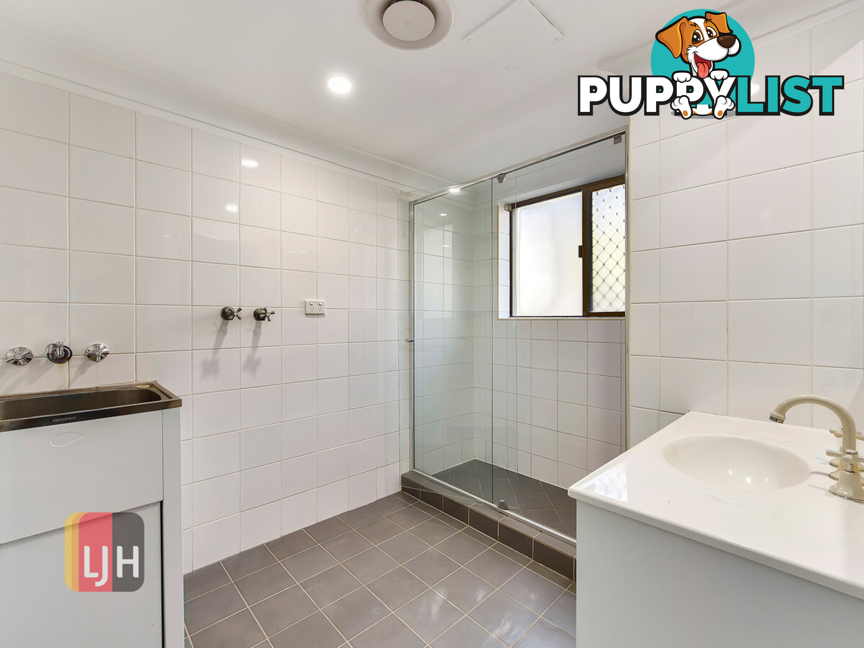 2/70 Hilltop Avenue CHERMSIDE QLD 4032