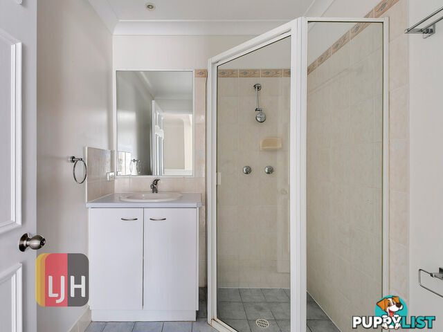 43a Scott Road HERSTON QLD 4006