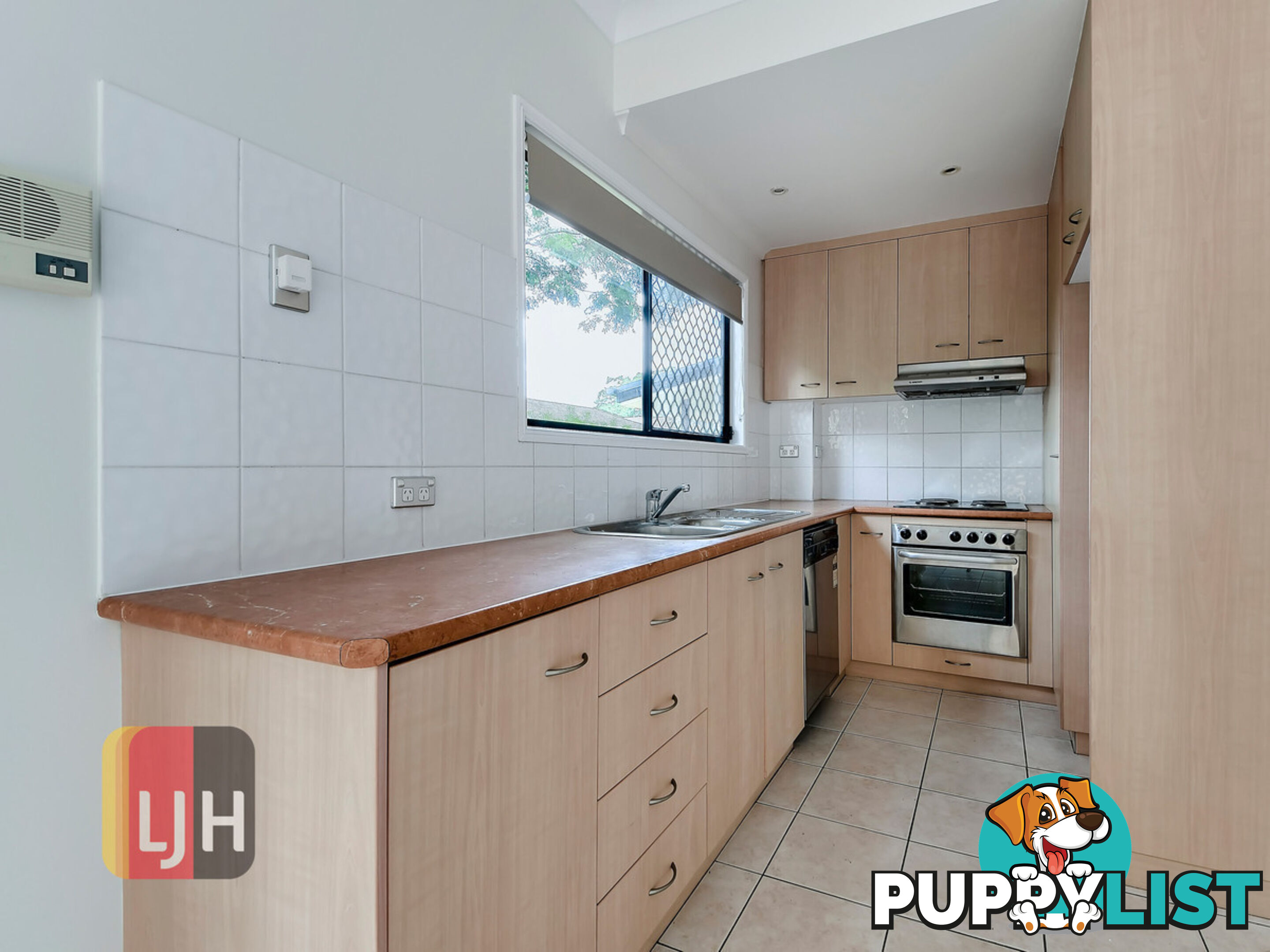 43a Scott Road HERSTON QLD 4006
