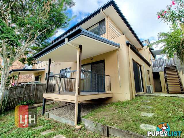 43a Scott Road HERSTON QLD 4006