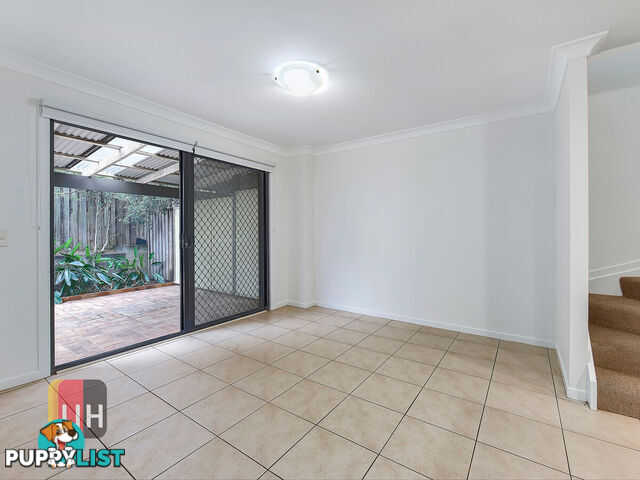 2/25 Western Avenue CHERMSIDE QLD 4032