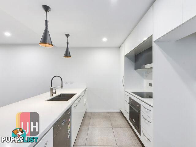 6/11 University Road MITCHELTON QLD 4053