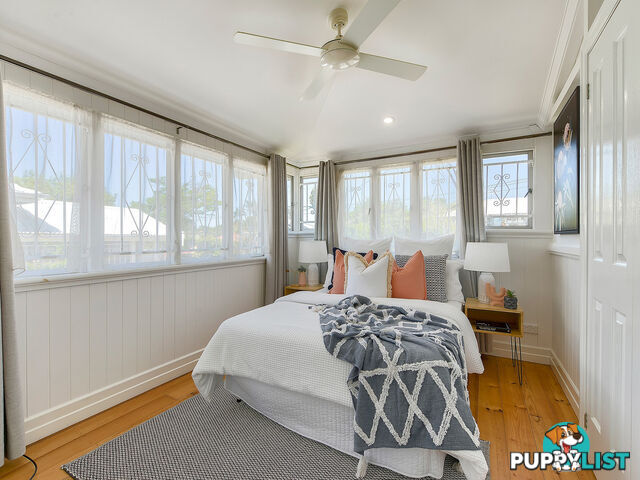 26 Castle Street KEDRON QLD 4031