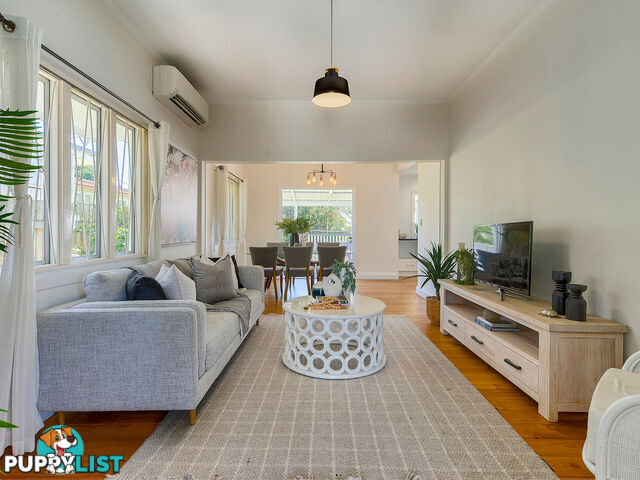 26 Castle Street KEDRON QLD 4031