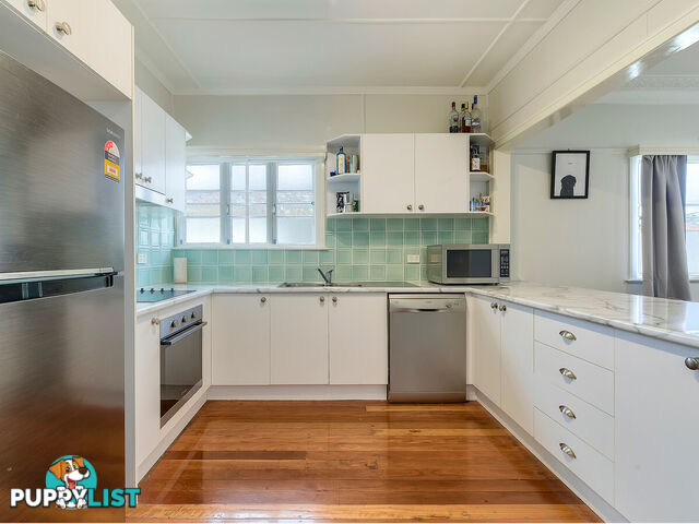 15 Parkdale Street KEDRON QLD 4031