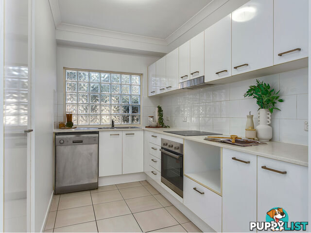 2/66 Lamington Avenue LUTWYCHE QLD 4030